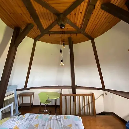 Jolie Tour Du 13eme Siecle Feriehus *