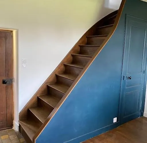 度假居 Jolie Tour Du 13eme Siecle