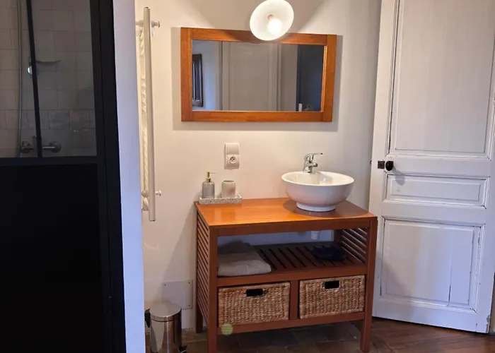 度假居 Jolie Tour Du 13eme Siecle 圣加来